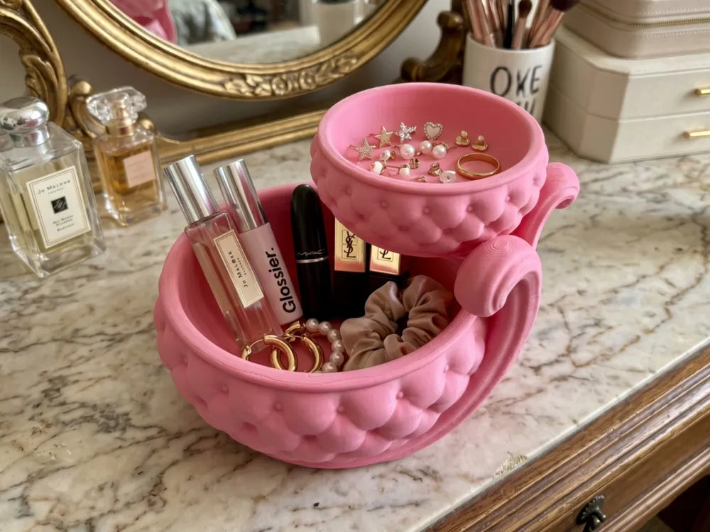 Two-Tier Quilted Vanity Organiser — example colour. Includes: One finished printed item; display accessories excluded. Approximate dimensions (Width × Depth × Height): 1 supplied: 165.1 × 149.5 × 113.5 mm.