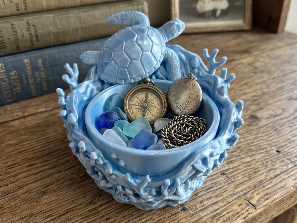 Sea Turtle & Coral Catchall Bowl — example colour. Includes: One finished printed item; display accessories excluded. Approximate dimensions (Width × Depth × Height): 1 supplied: 184.1 × 184.1 × 152.4 mm.
