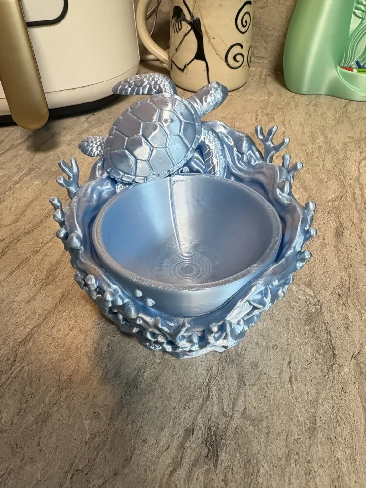 Sea Turtle & Coral Catchall Bowl — example colour. Includes: One finished printed item; display accessories excluded. Approximate dimensions (Width × Depth × Height): 1 supplied: 184.1 × 184.1 × 152.4 mm.
