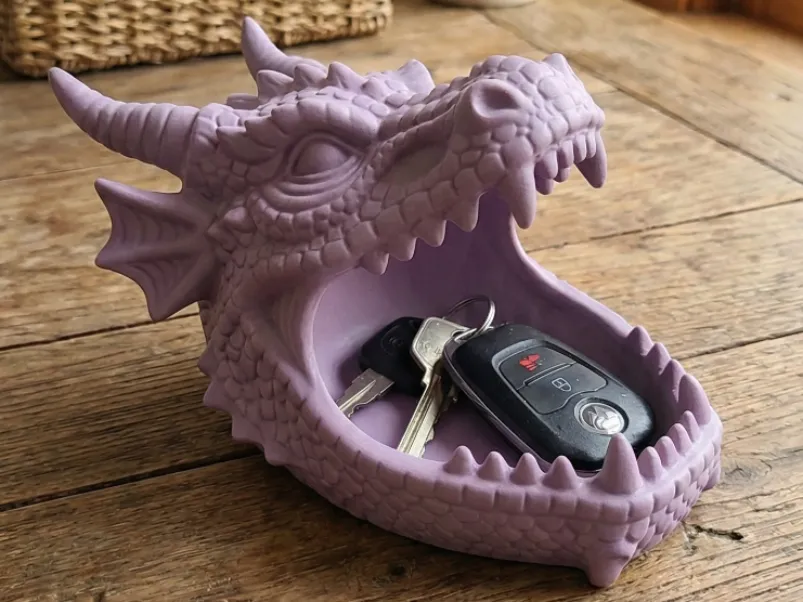 Open-Mouth Dragon Head Storage Bowl — example colour. Includes: One finished printed item; display accessories excluded. Approximate dimensions (Width × Depth × Height): 1 supplied: 139.7 × 79.6 × 89.5 mm.