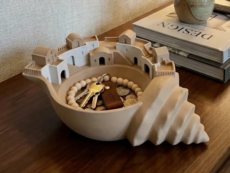 Santorini Village Seashell Catchall — example colour. Includes: One finished printed item; display accessories excluded. Approximate dimensions (Width × Depth × Height): 1 supplied: 190.5 × 133.4 × 94.8 mm.