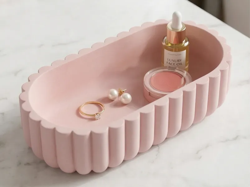 Scalloped Oval Vanity Catchall Tray — example colour. Includes: One finished item supplied; display accessories are excluded. Approximate dimensions (Width × Depth × Height): 1 supplied: 127 × 63 × 33.5 mm.