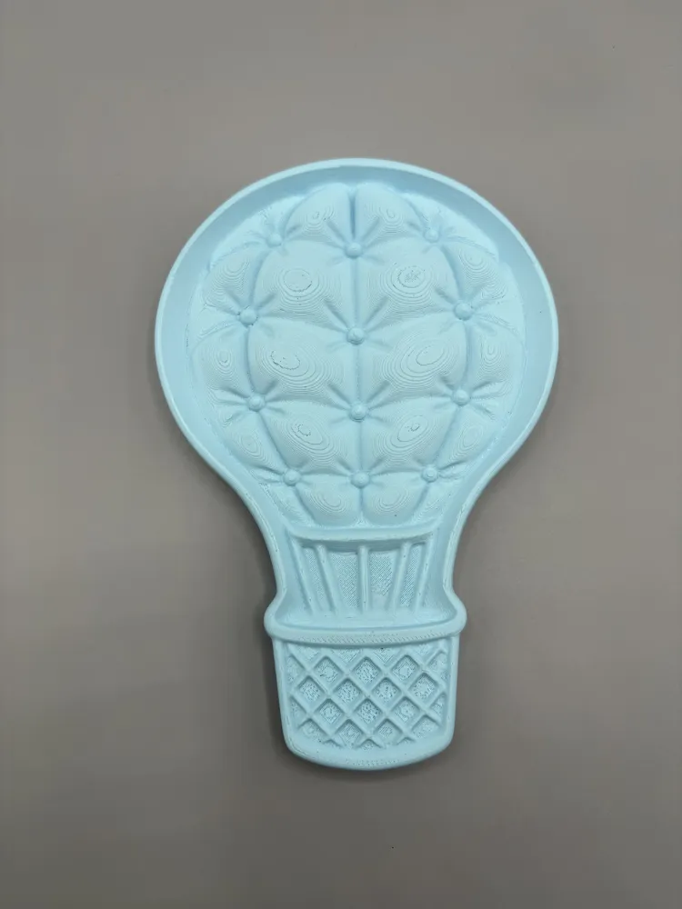 Quilted Hot Air Balloon Catchall Tray — example colour. Includes: One finished item supplied; display accessories are excluded. Approximate dimensions (Width × Depth × Height): 1 supplied: 190.5 × 127.4 × 17.8 mm.