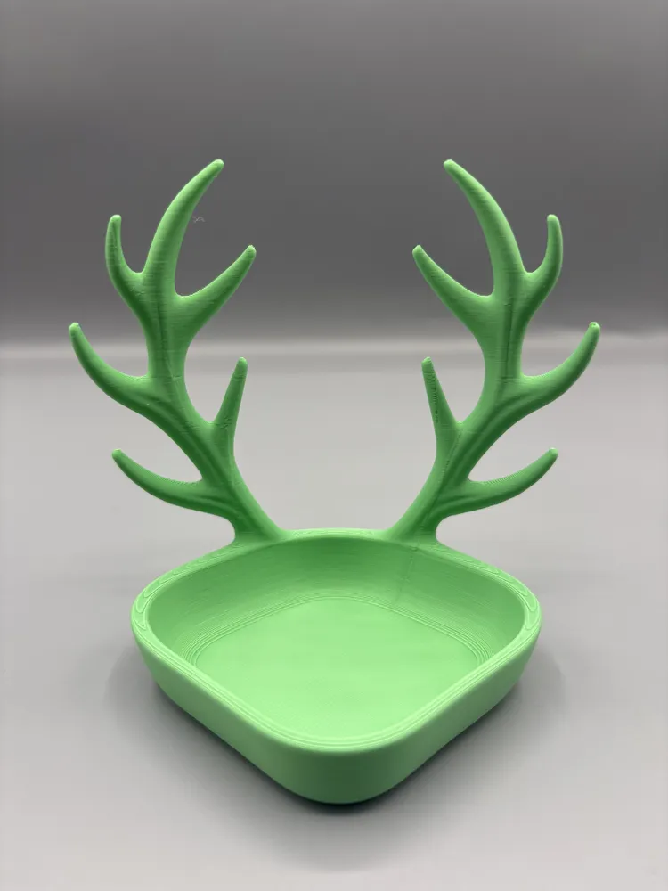 Reindeer Antler Decorative Bowl — example colour. Includes: One finished item supplied; display accessories are excluded. Approximate dimensions (Width × Depth × Height): 1 supplied: 165.1 × 119.5 × 164.3 mm.