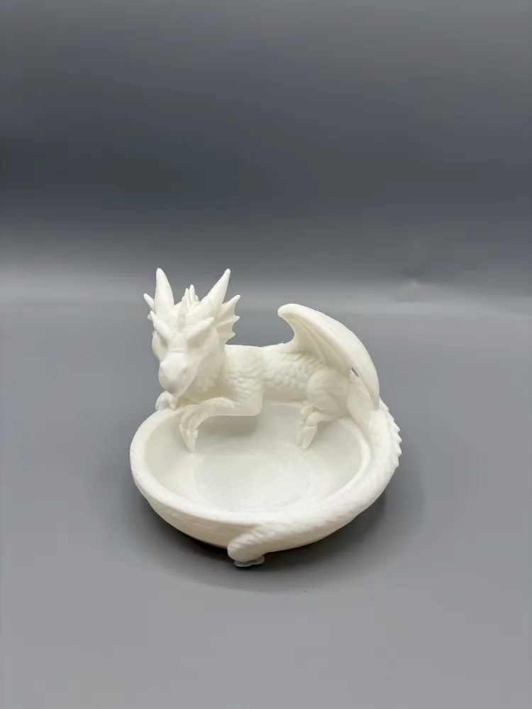 Coiled Dragon Fantasy Catchall Tray — example colour. Includes: One finished item supplied; display accessories are excluded. Approximate dimensions (Width × Depth × Height): 1 supplied: 134.4 × 129.9 × 101.6 mm.