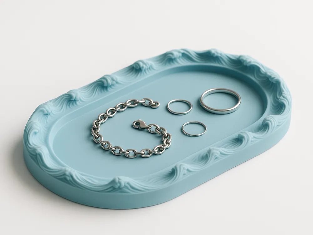Ocean Wave Oval Jewellery Catchall — example colour. Includes: One finished item supplied; display accessories are excluded. Approximate dimensions (Width × Depth × Height): 1 supplied: 152.4 × 92.5 × 20.3 mm.