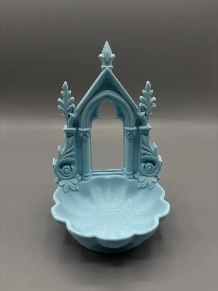 Gothic Arch Shell Catchall Tray — example colour. Includes: One finished item supplied; display accessories are excluded. Approximate dimensions (Width × Depth × Height): 1 supplied: 121.5 × 107.6 × 177.1 mm.