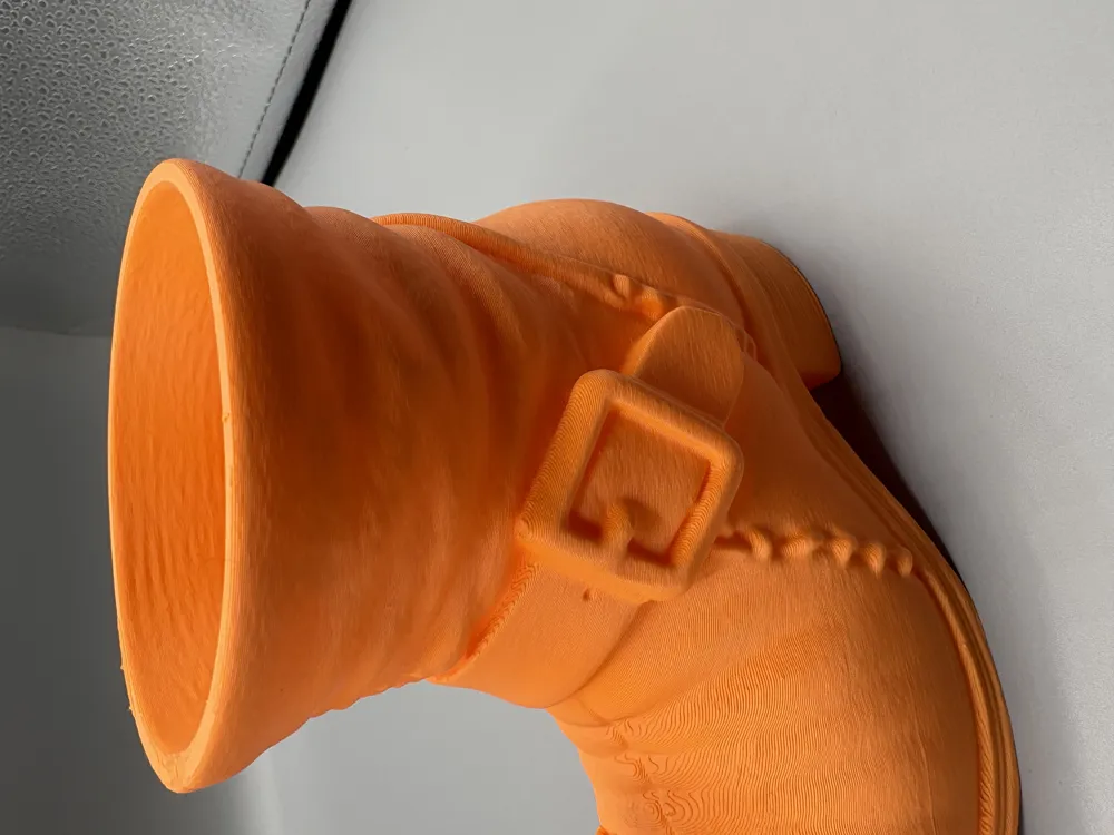 Curled-Toe Halloween Boot Treat Holder — example colour. Includes: One finished item supplied; display accessories are excluded. Approximate dimensions (Width × Depth × Height): 1 supplied: 213.9 × 107.2 × 150.4 mm.