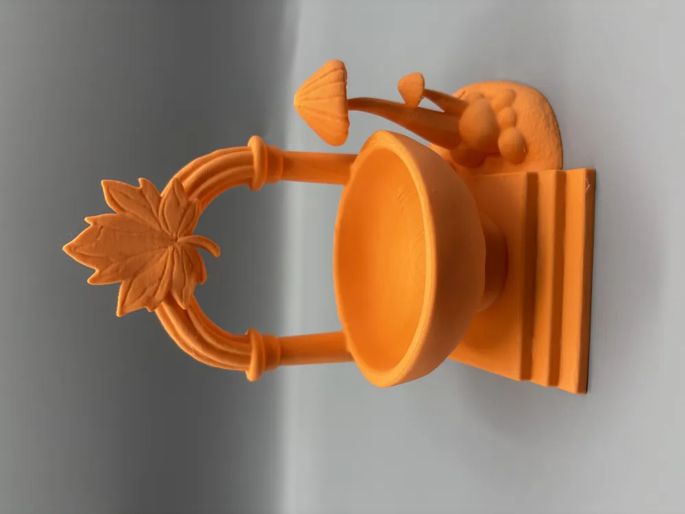 Maple Leaf & Mushroom Arch Catchall — example colour. Includes: One finished item supplied; display accessories are excluded. Approximate dimensions (Width × Depth × Height): 1 supplied: 151.4 × 124.9 × 200.4 mm.