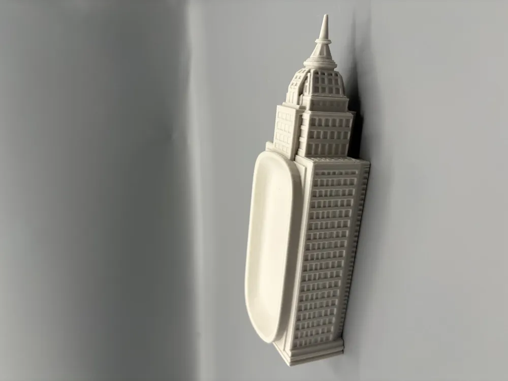 Empire State Building Jewellery Catchall — example colour. Includes: One finished item supplied; display accessories are excluded. Approximate dimensions (Width × Depth × Height): 1 supplied: 185.7 × 63.7 × 44.5 mm.