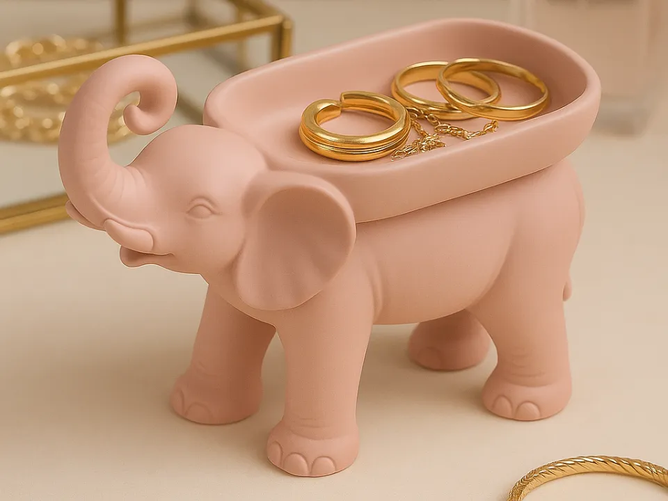 Elephant Base Jewellery Tray — example colour. Includes: One finished item supplied; display accessories are excluded. Approximate dimensions (Width × Depth × Height): 1 supplied: 177.8 × 76.1 × 140.1 mm.