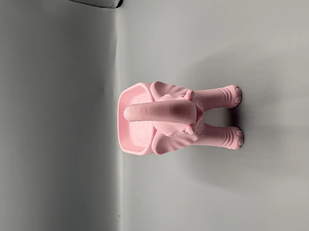 Elephant Base Jewellery Tray — example colour. Includes: One finished item supplied; display accessories are excluded. Approximate dimensions (Width × Depth × Height): 1 supplied: 177.8 × 76.1 × 140.1 mm.