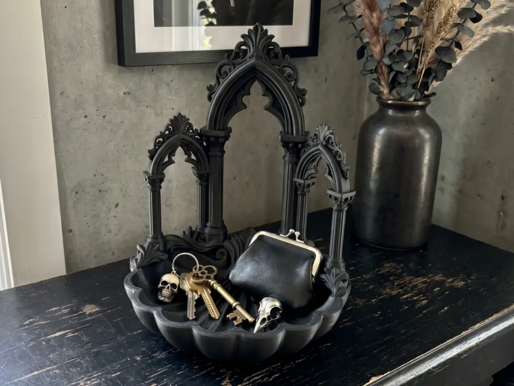 Scalloped Gothic Cathedral Catchall Tray — example colour. Includes: One finished item supplied; display accessories are excluded. Approximate dimensions (Width × Depth × Height): 1 supplied: 164.5 × 152.4 × 211.5 mm.