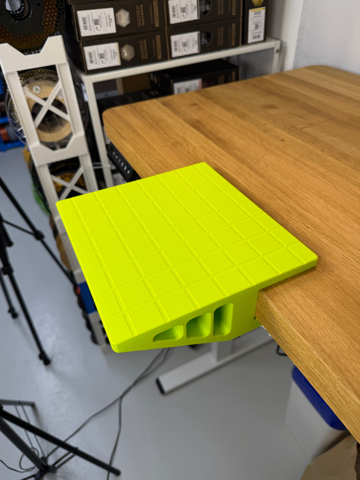 Table extender shown in use. Example colours; surrounding items are not included.