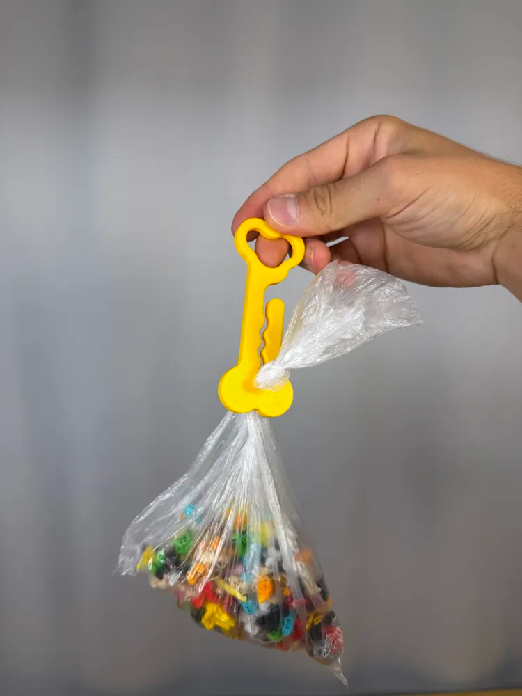 Dog Poop Bag Holder — example colour. Includes: one dog poop bag holder. Approximate dimensions (Width × Depth × Height): 1 supplied: 99.9 × 38.1 × 6 mm.