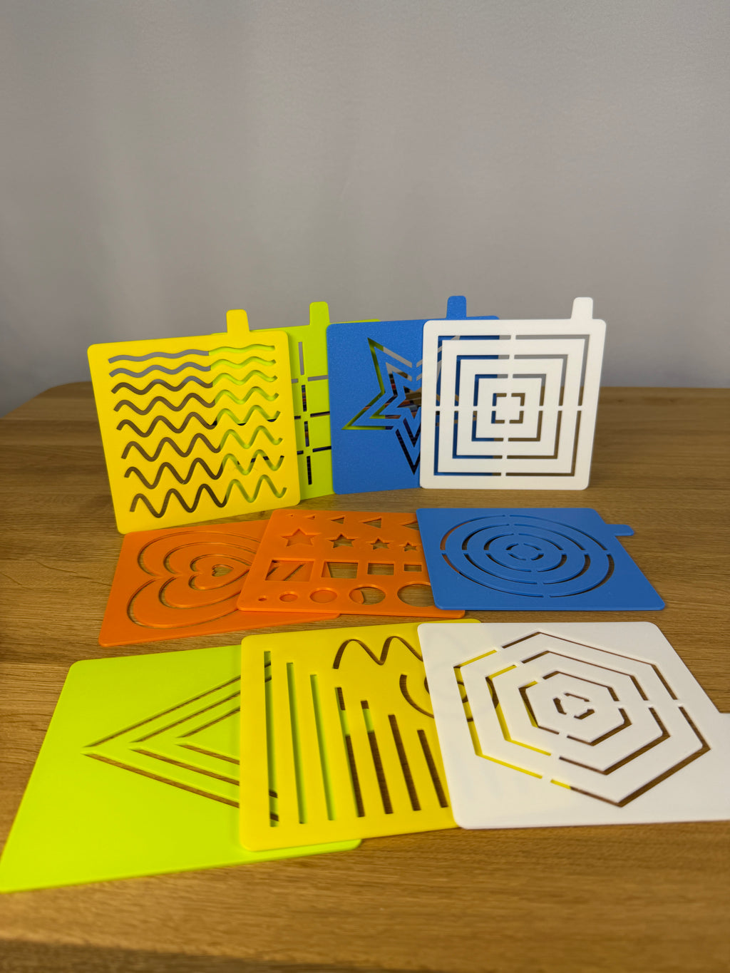 Drawing Stencil Card Set — creator design example. One set contains 10 stencil cards and one storage holder. Printed colours may differ from the examples. Pencils and paper are not included.