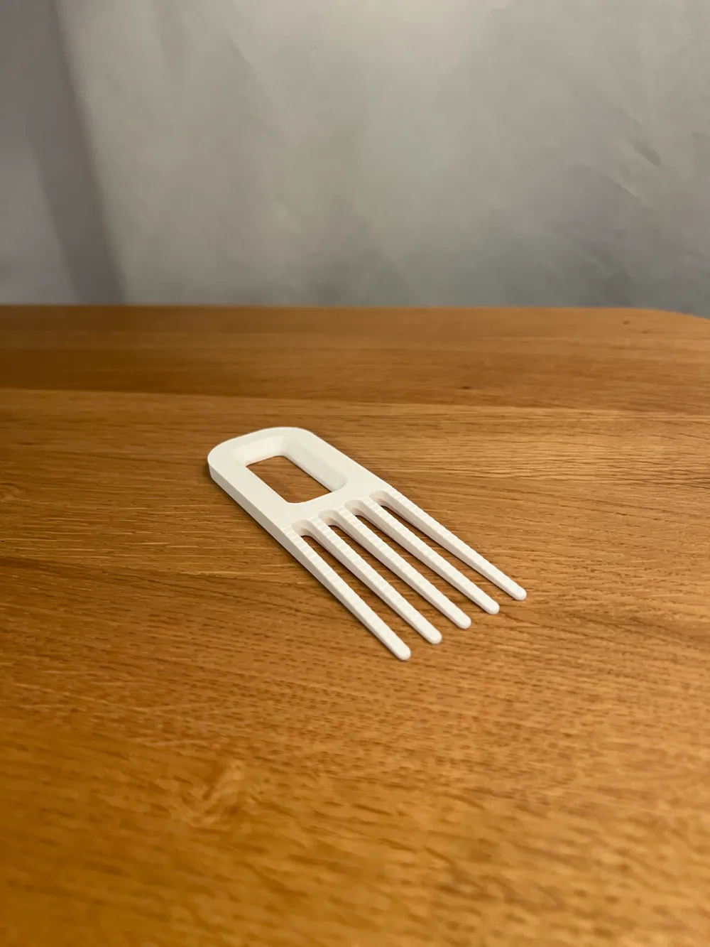 Hairbrush Cleaner V2 - Pack of 5 — example colour. Includes: 5 printed pieces of the selected design. Approximate dimensions (Width × Depth × Height): 5 supplied: 40 × 126 × 6 mm.